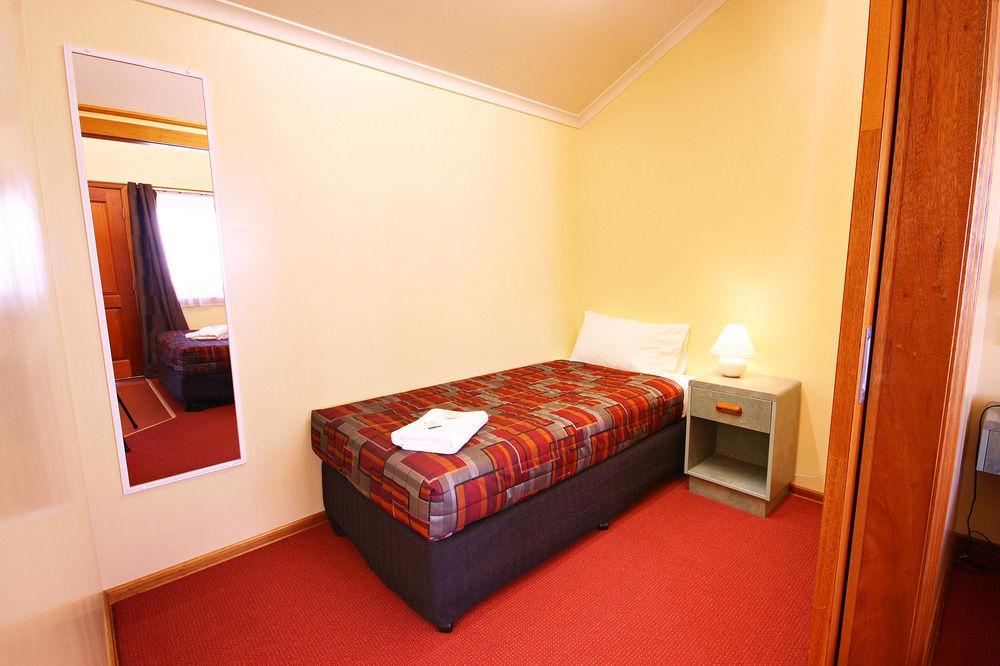 Downs Motel Toowoomba Buitenkant foto