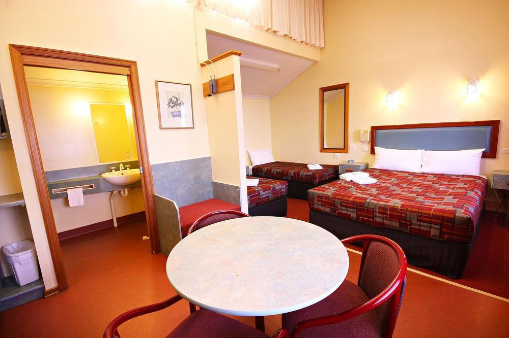 Downs Motel Toowoomba Buitenkant foto