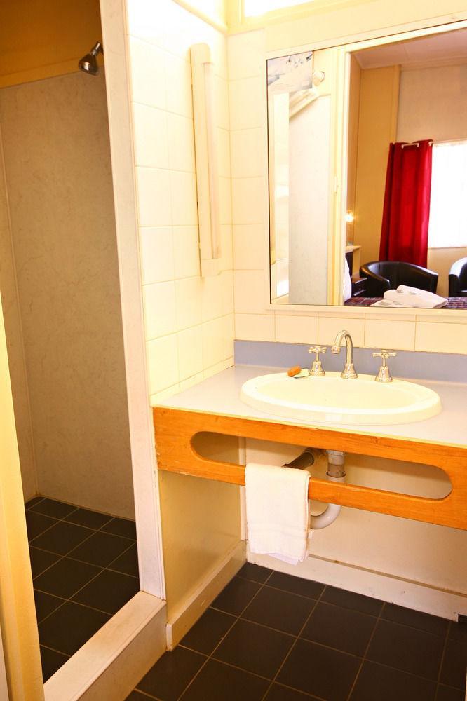 Downs Motel Toowoomba Buitenkant foto