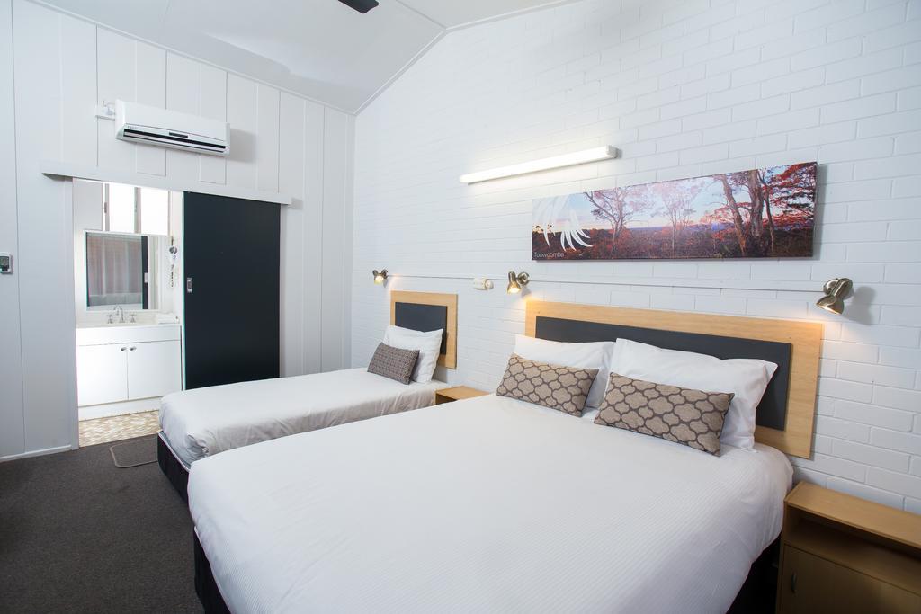 Downs Motel Toowoomba Buitenkant foto