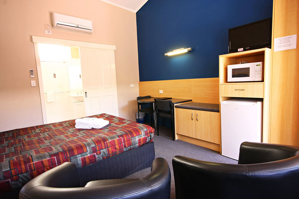 Downs Motel Toowoomba Buitenkant foto