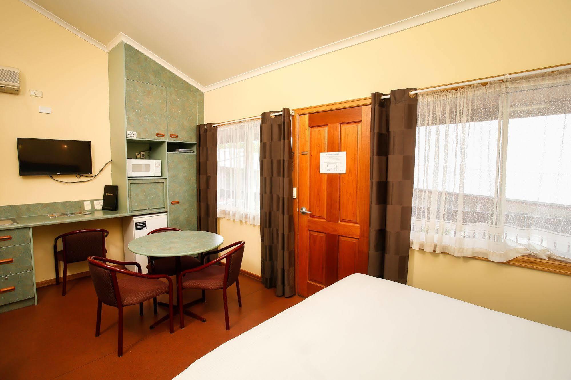 Downs Motel Toowoomba Buitenkant foto