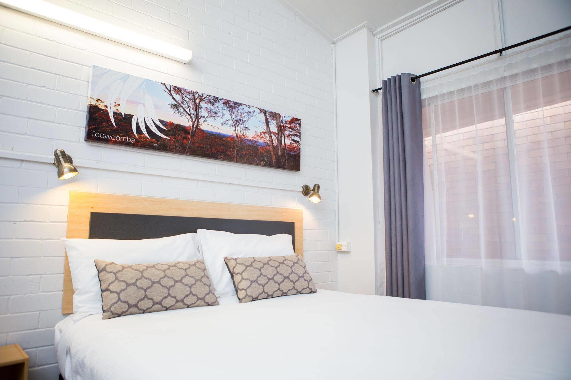 Downs Motel Toowoomba Buitenkant foto