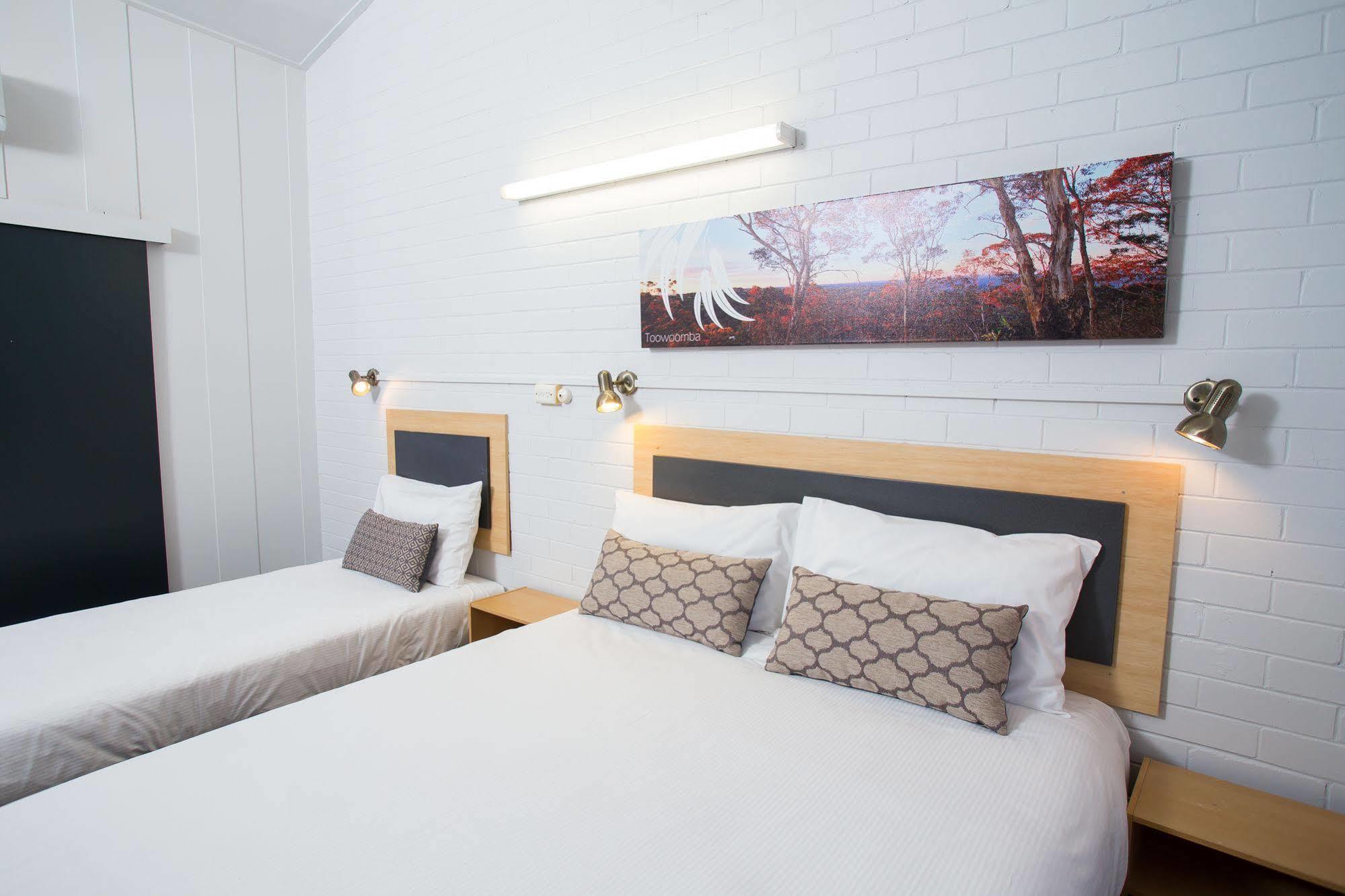 Downs Motel Toowoomba Buitenkant foto